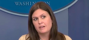 Sarah Sanders Reportedly Thrown Out of Virginia Restaurant, Then the Yelp Review Battle Began (newsweek.com)