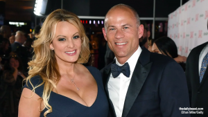 Michael Avenatti Trolls Trump at the Oscars of Porn (thedailybeast.com)